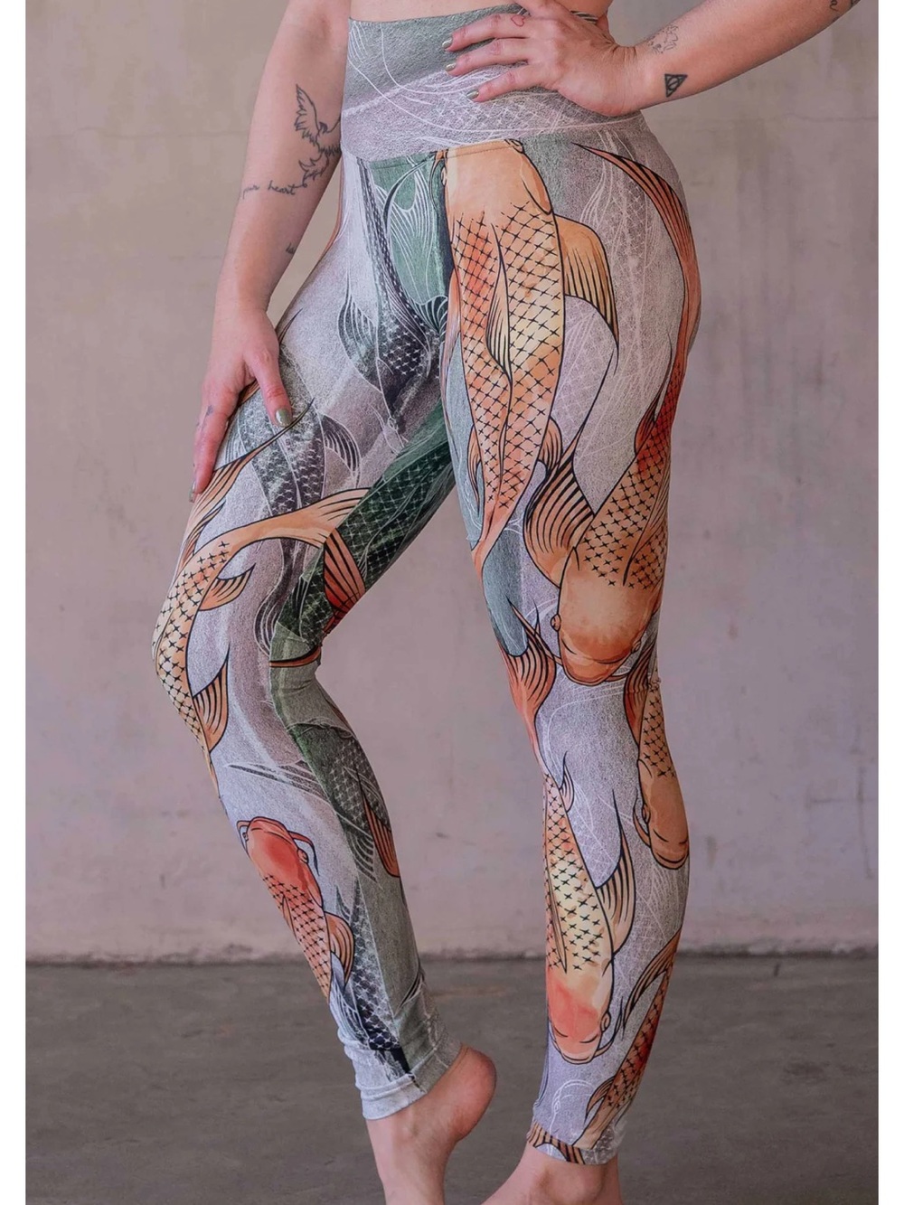 🐟 Eagle Rock Werkshop Koi Triathlon Compression Leggings | Women's Large